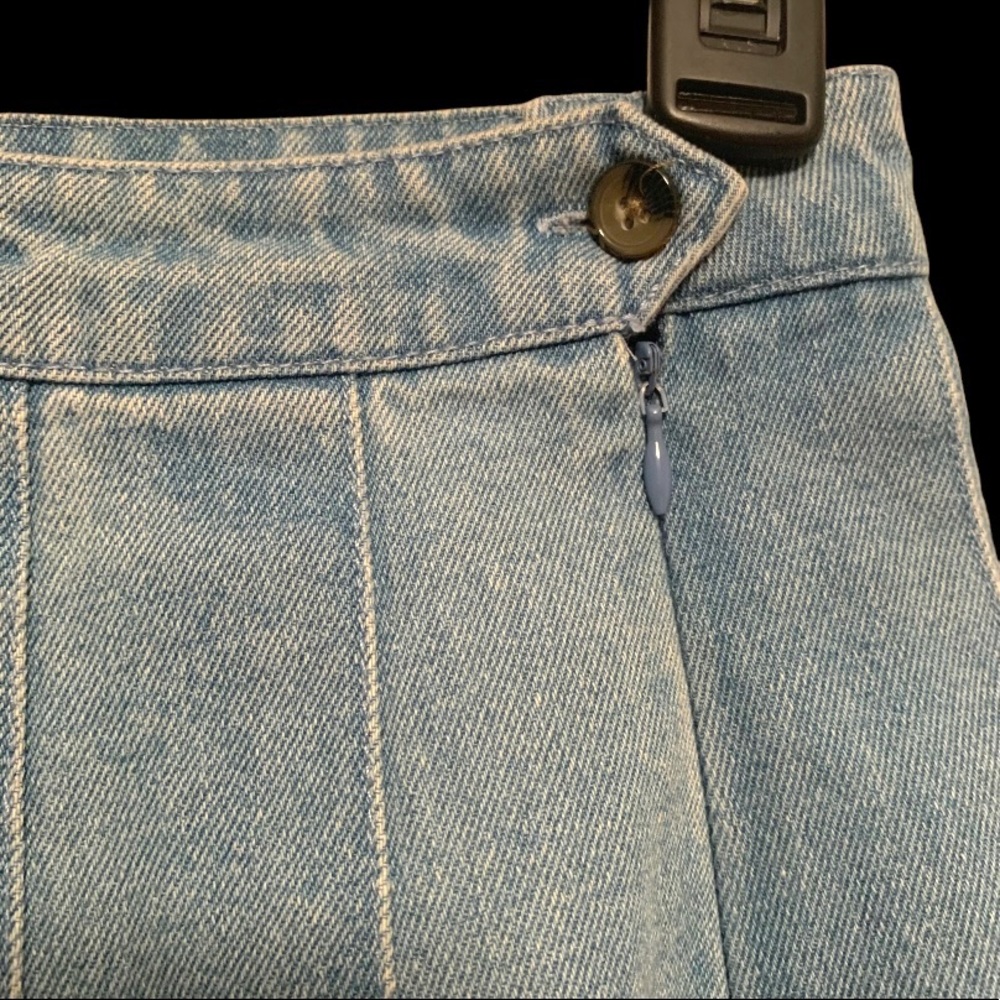 Forever 21 Denim Pleated Skirt - Picture 3 of 5
